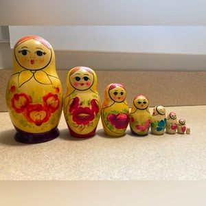 Authentic matryoshka nesting dolls
